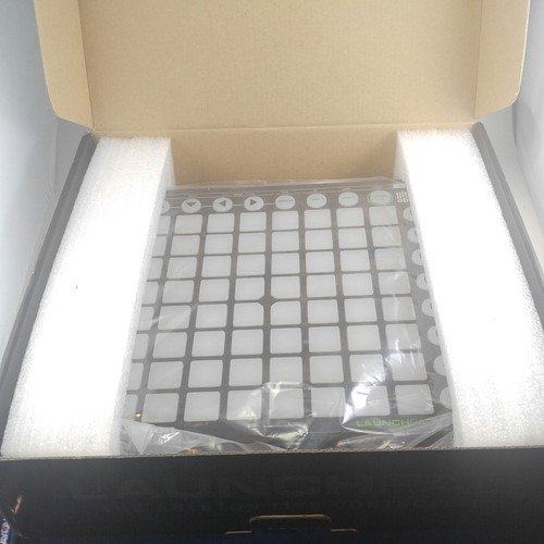 Novation Launchpad Ableton Live / DJ Controller with 64 RGB Backlit Pads