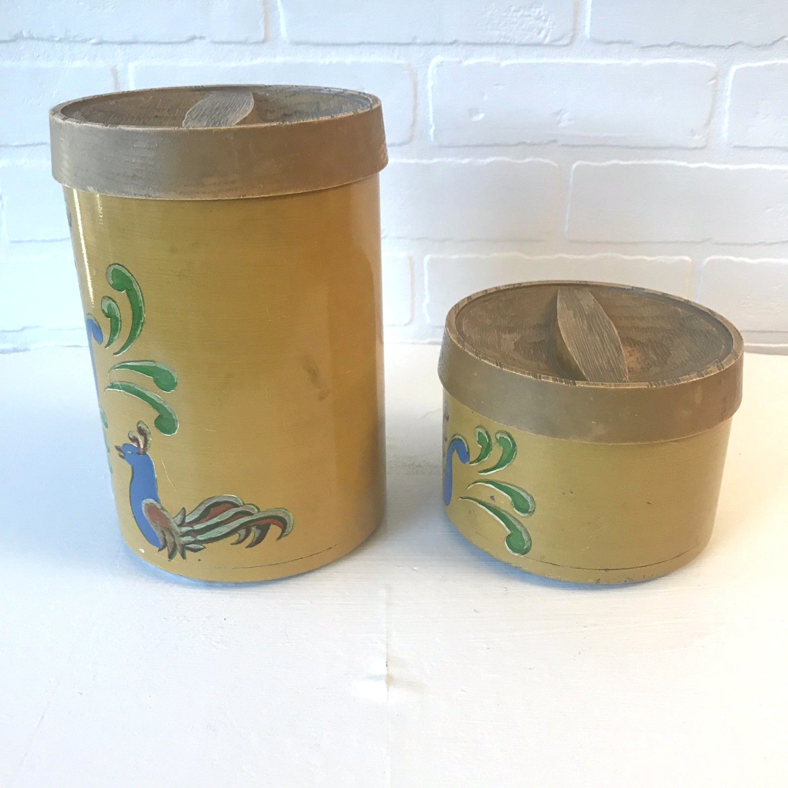 Vintage Painted Round Metal Canisters Birds Plastic Lid Stackable Set of 2