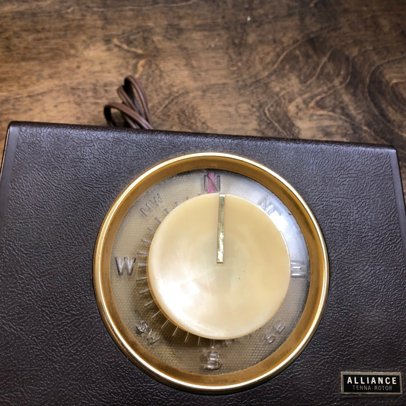 31777 Alliance U-100 Tenna Rotor Antenna Rotator HAM AMATEUR TV CB FM AZ/EL