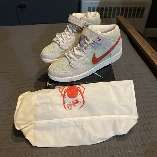 year release nike sb dunk mid white widow