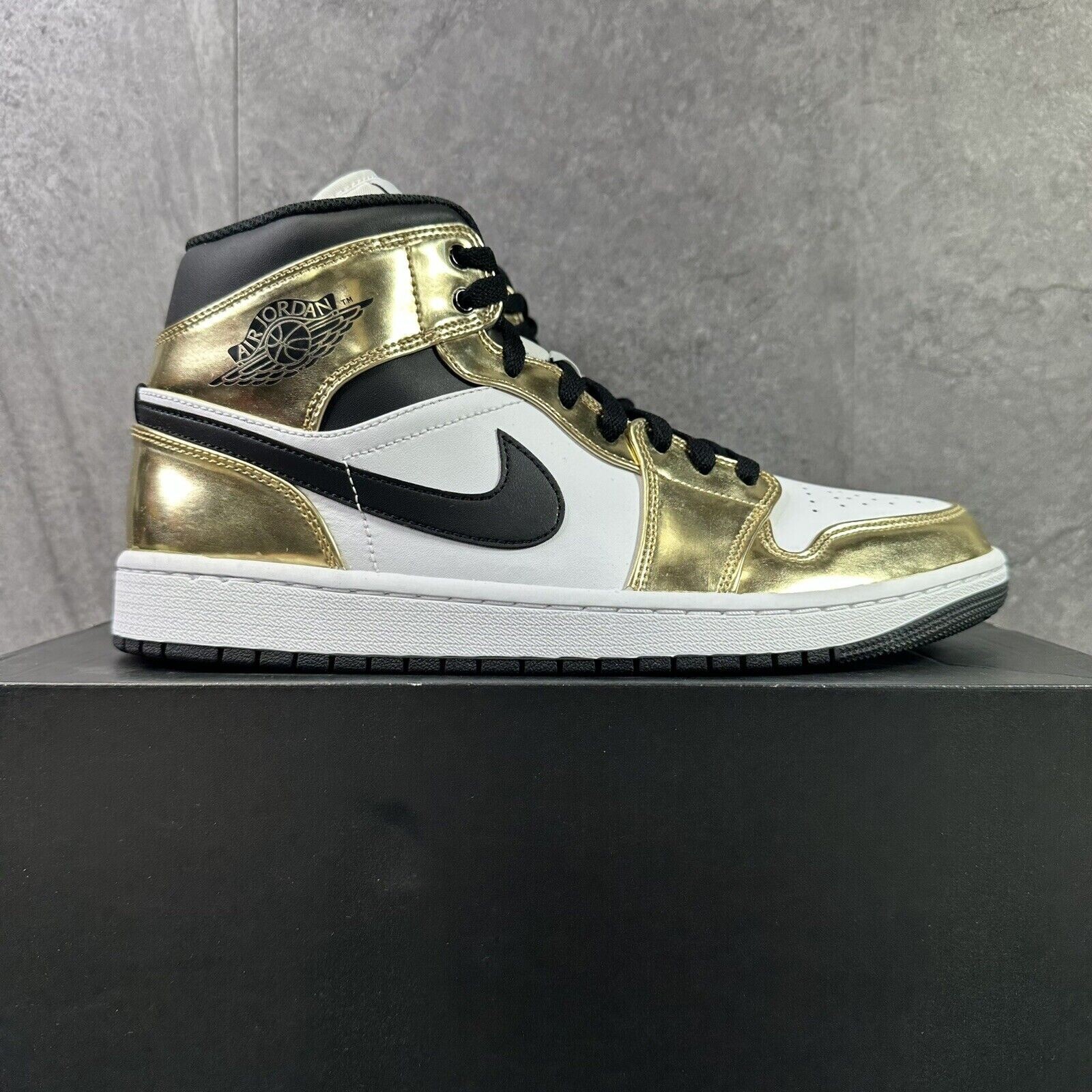 靴 Nike W Air Jordan 1 Mid SE \"Denim/Gold\" Nike W Air Jordan 1 Mid SE Denim/Gold