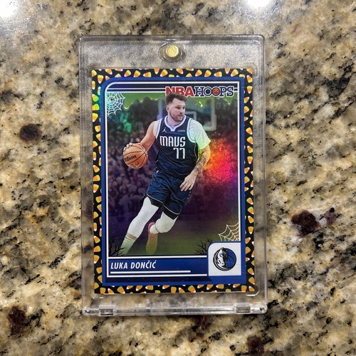 ゲームセンター・ゲームカード LUKA DONCIC 2022-23 Luka Doncic Panini Mosaic Thunder Road Silver Prizm