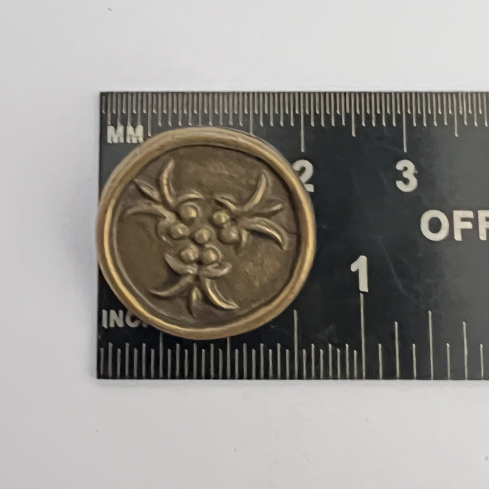 Unique Artistic Metal Button Vintage Brass Finish 15mm 18mm 23mm Shank