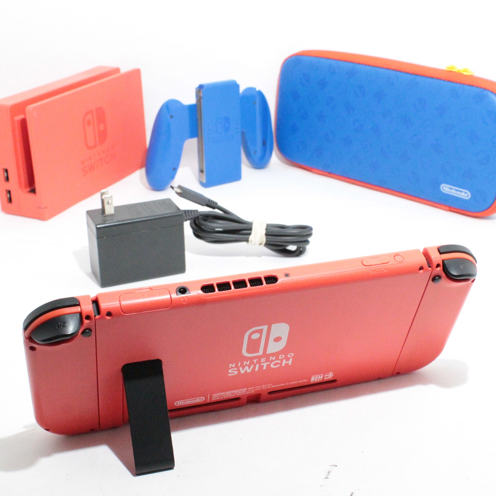 Nintendo Switch 初代 HAC-001 Amazon.com: Nintendo Switch Game Console - Black (HAC-001