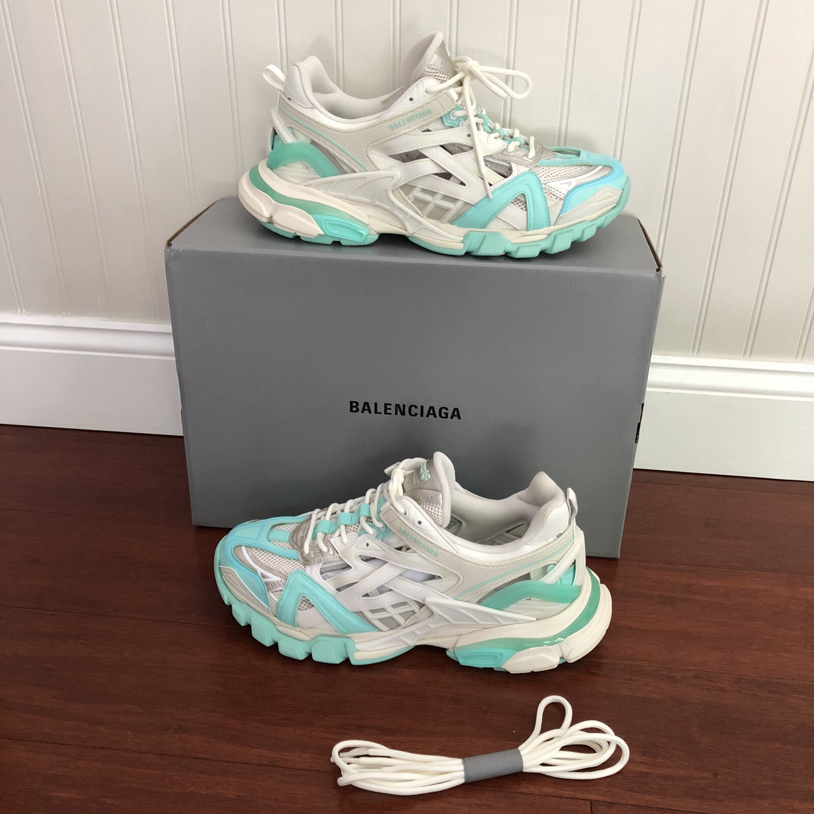 balenciaga track 43