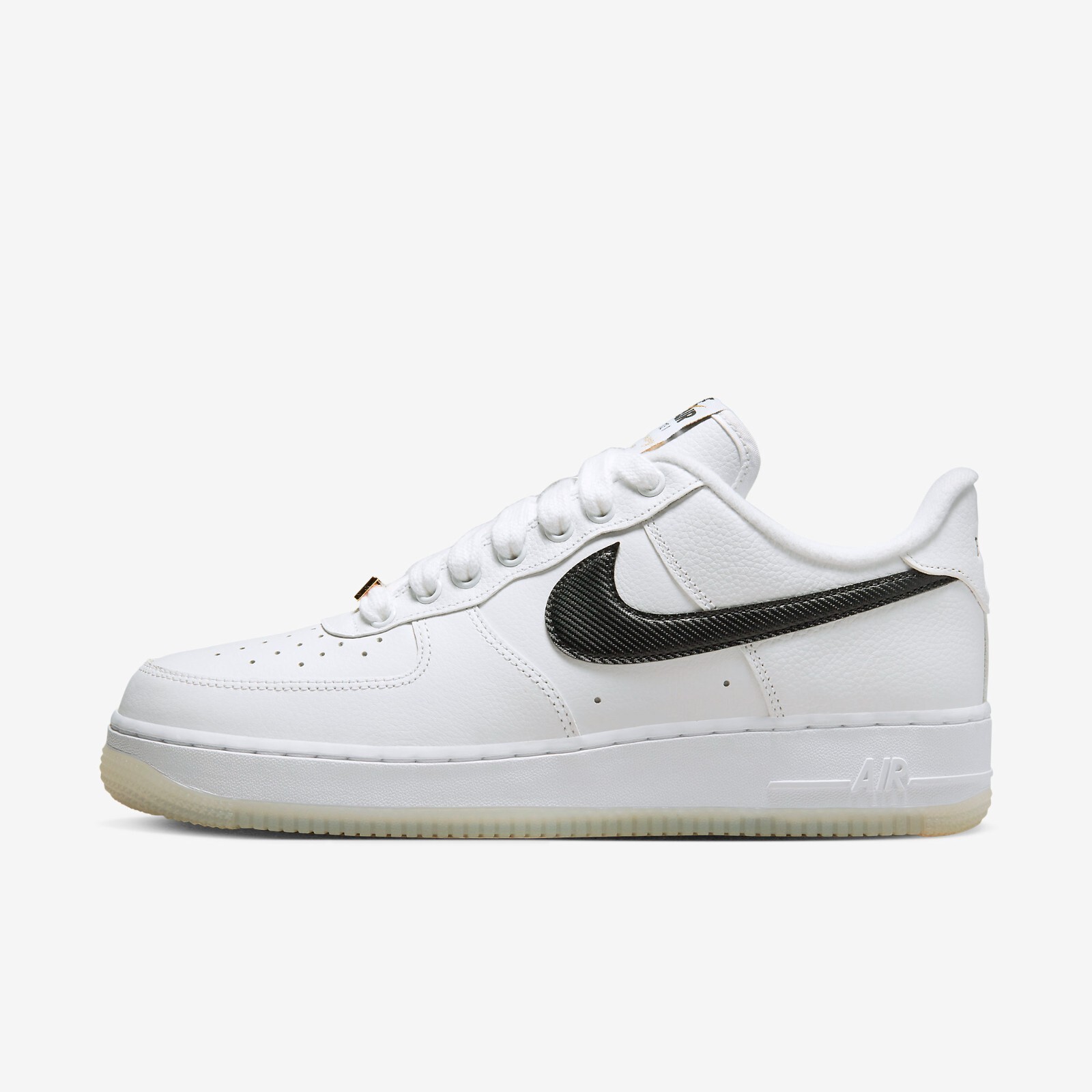 

Кроссовки Nike Air Force 1 07 PRM Bronx Origins DX2305-100, White/black-metallic gold blanc/or metallique/noir, Nike Air Force 1