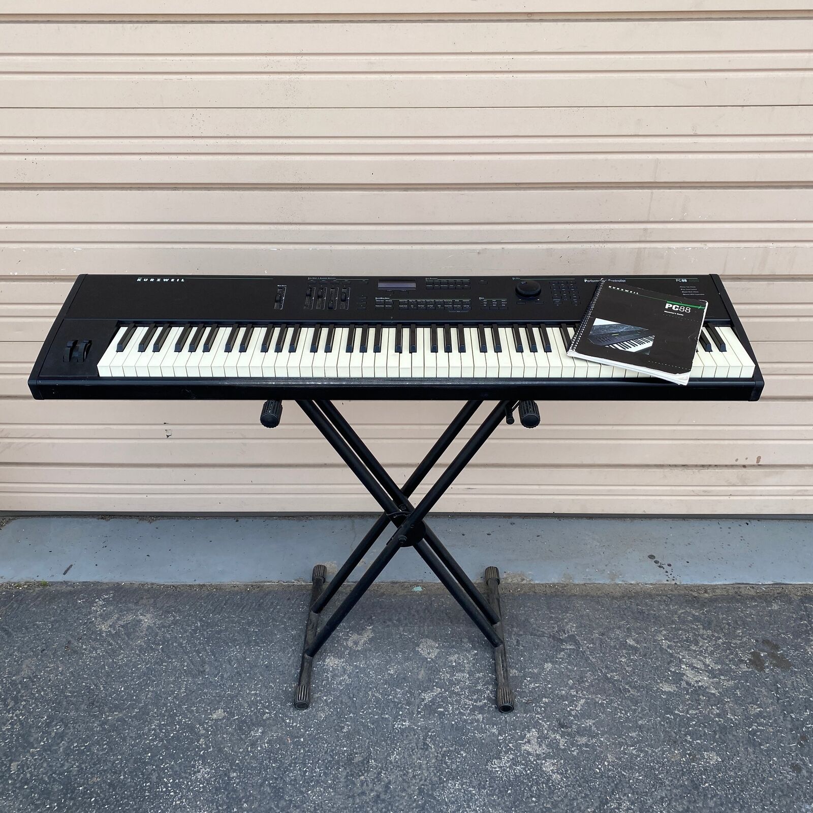 Kurzweil PC88 Performance Controller 88-Key Workstation Kurzweil PC88 Performance Controller 88-Key Workstation