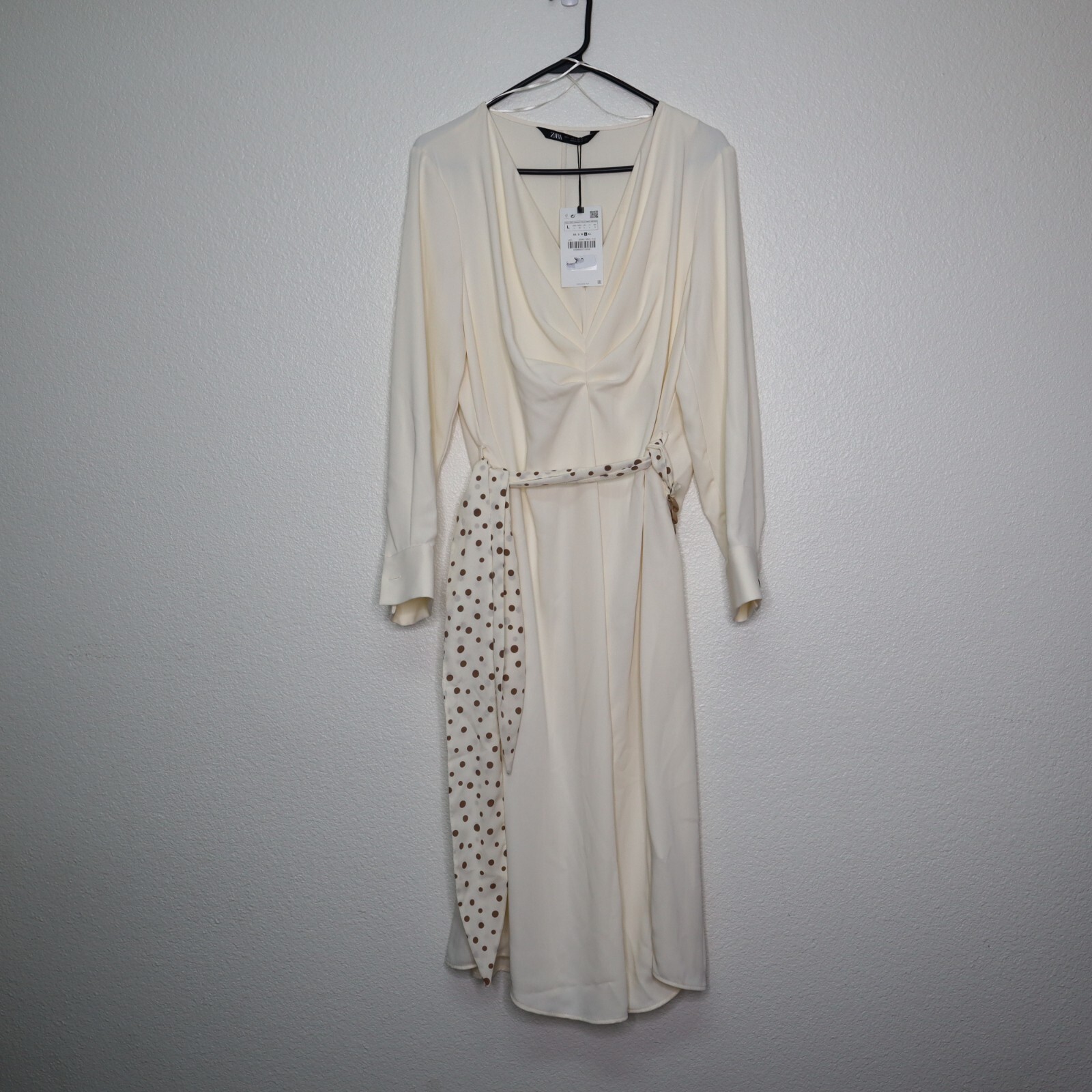 Zara women's dress sz Large belted oversize ecru chain belt