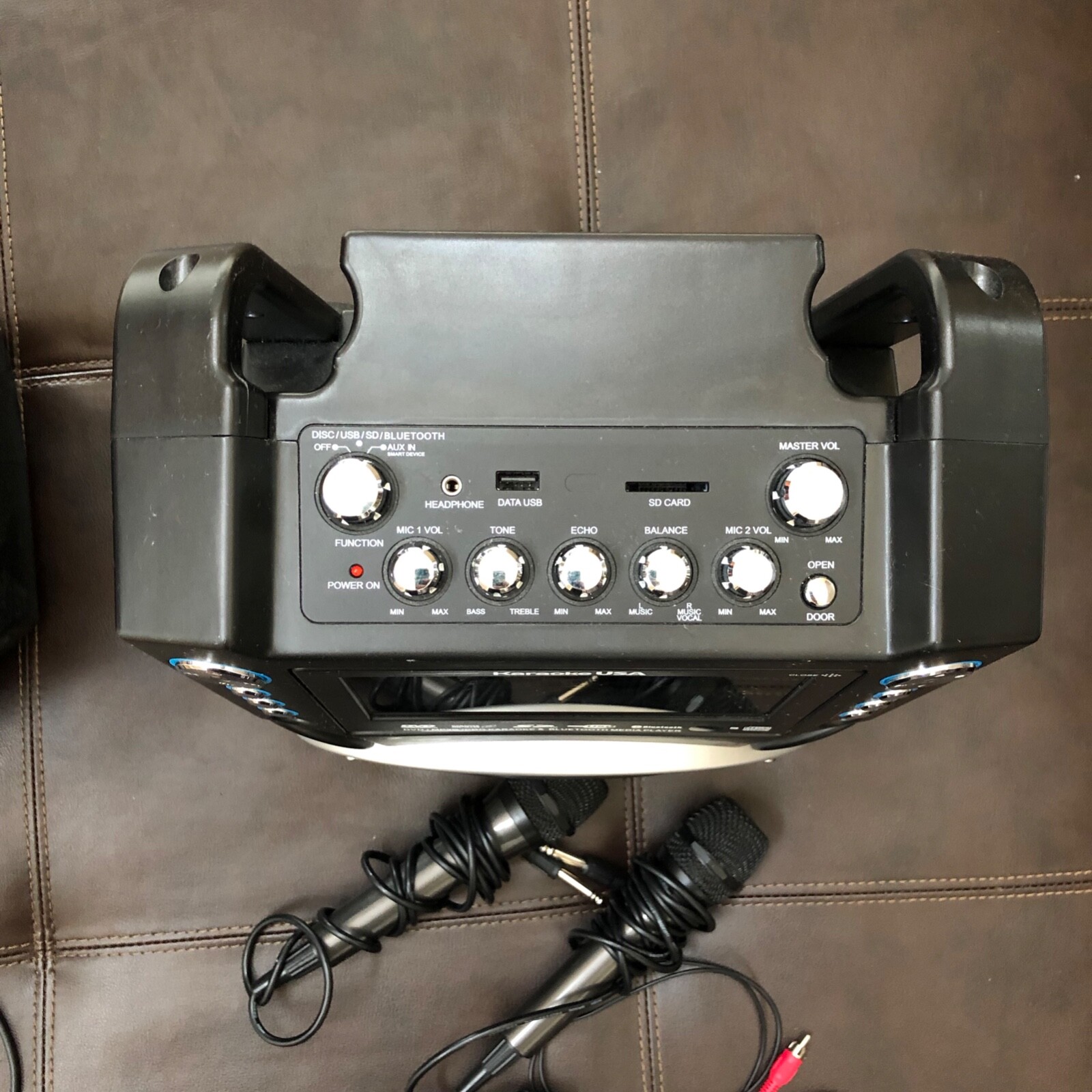 Karaoke USA DVD/CDG/MP3G Karaoke Machine w/ 7