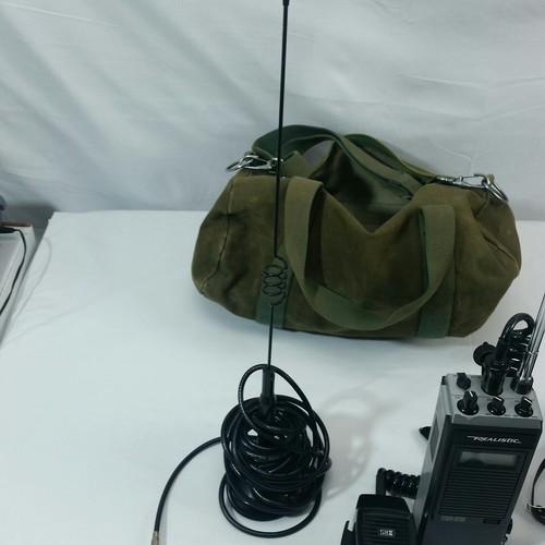 Vintage Realistic TRC-216  40 Channel Citizens Band Transceiver CB