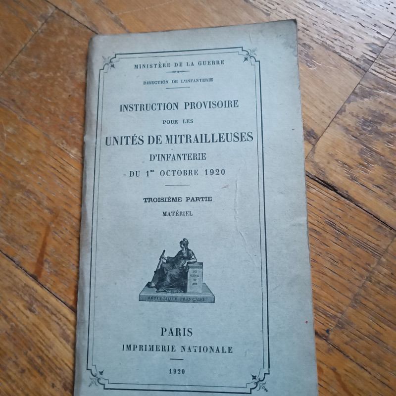 Livre Instruction Provisoire Pour Les UnitÃ©S De Mitrailleuses D'Infanterie
