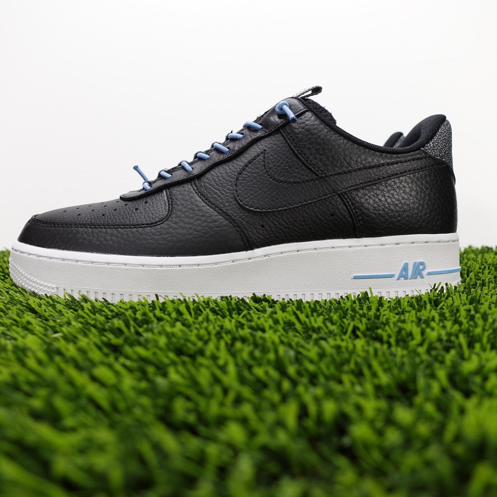 Nike Air Force 1 '07 LX Black Silver 898889-015 Womens Size Nike Air Force 1 '07 LX Black Silver 898889-015 Womens Size