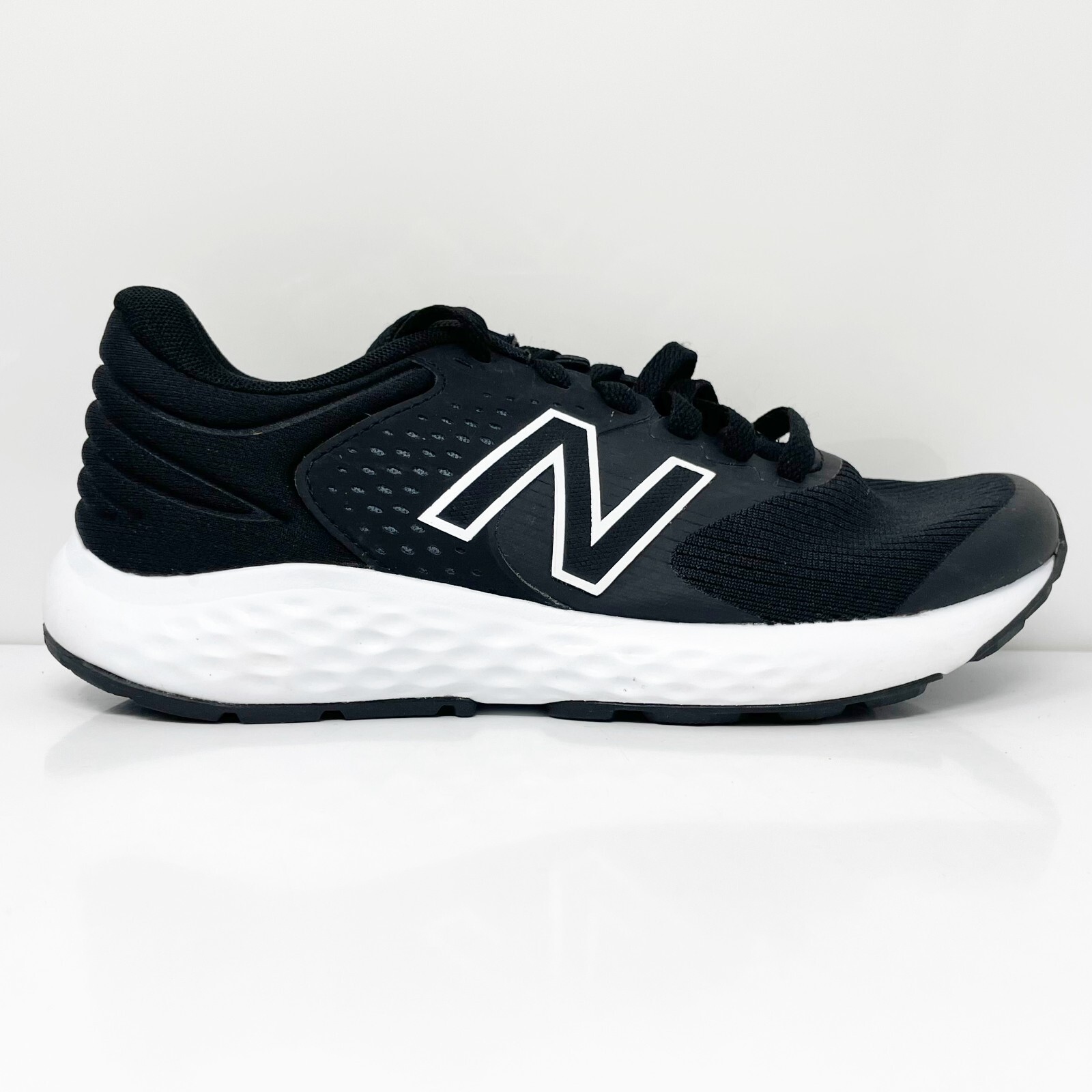 

Женские кроссовки New Balance 520 V7 W520LK7 черные кроссовки размер 7,5 D, Черный, 520 V7