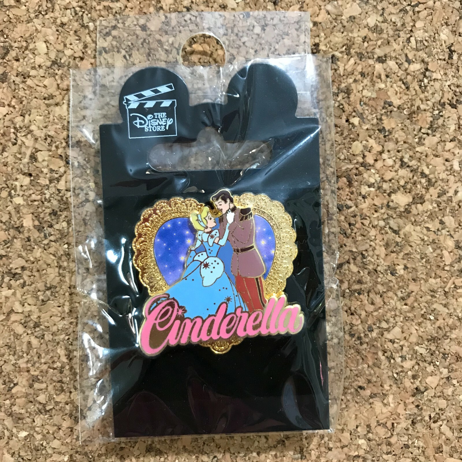 Disney - じゅんれん8478 Pin 5678 Japan Disney Store Cinderella & Prince Heart Couple