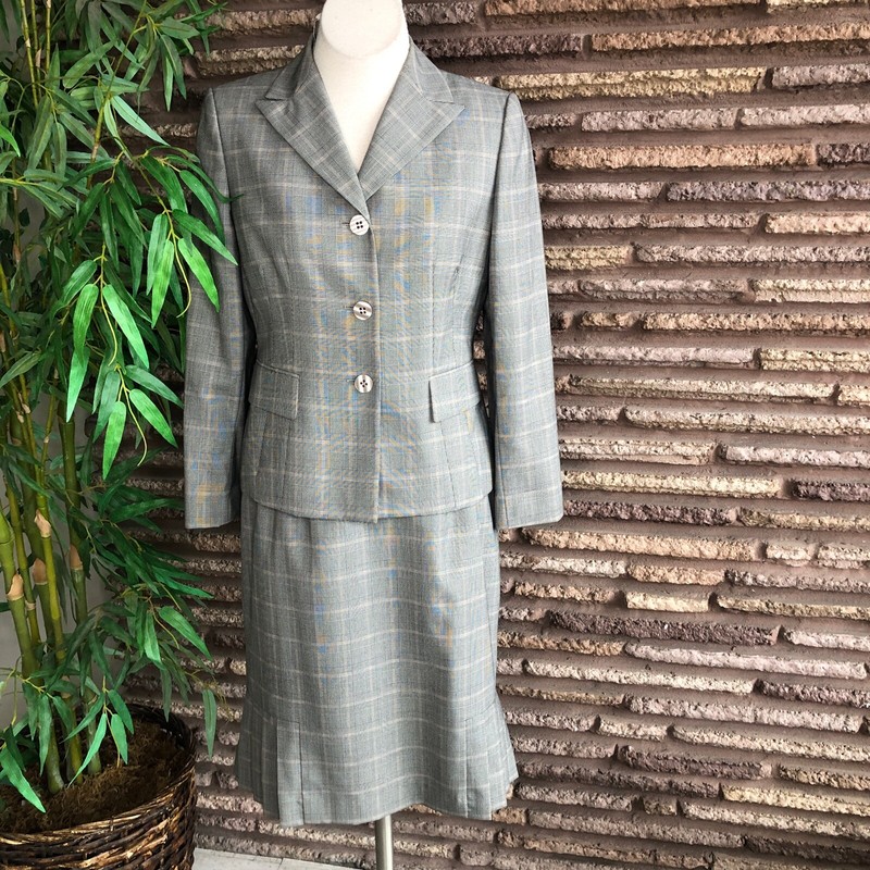 Kasper Glen Plaid  Professional Career Skirt Suit  Pleated Skirt Size 6 Petite