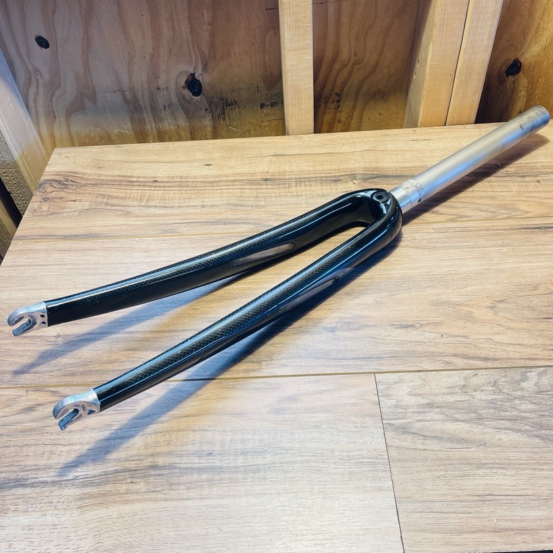 Specialized FACT Carbon フロントフォーク SPECIALIZED FACT CARBON ZERTZ THREADLESS 1 1/8