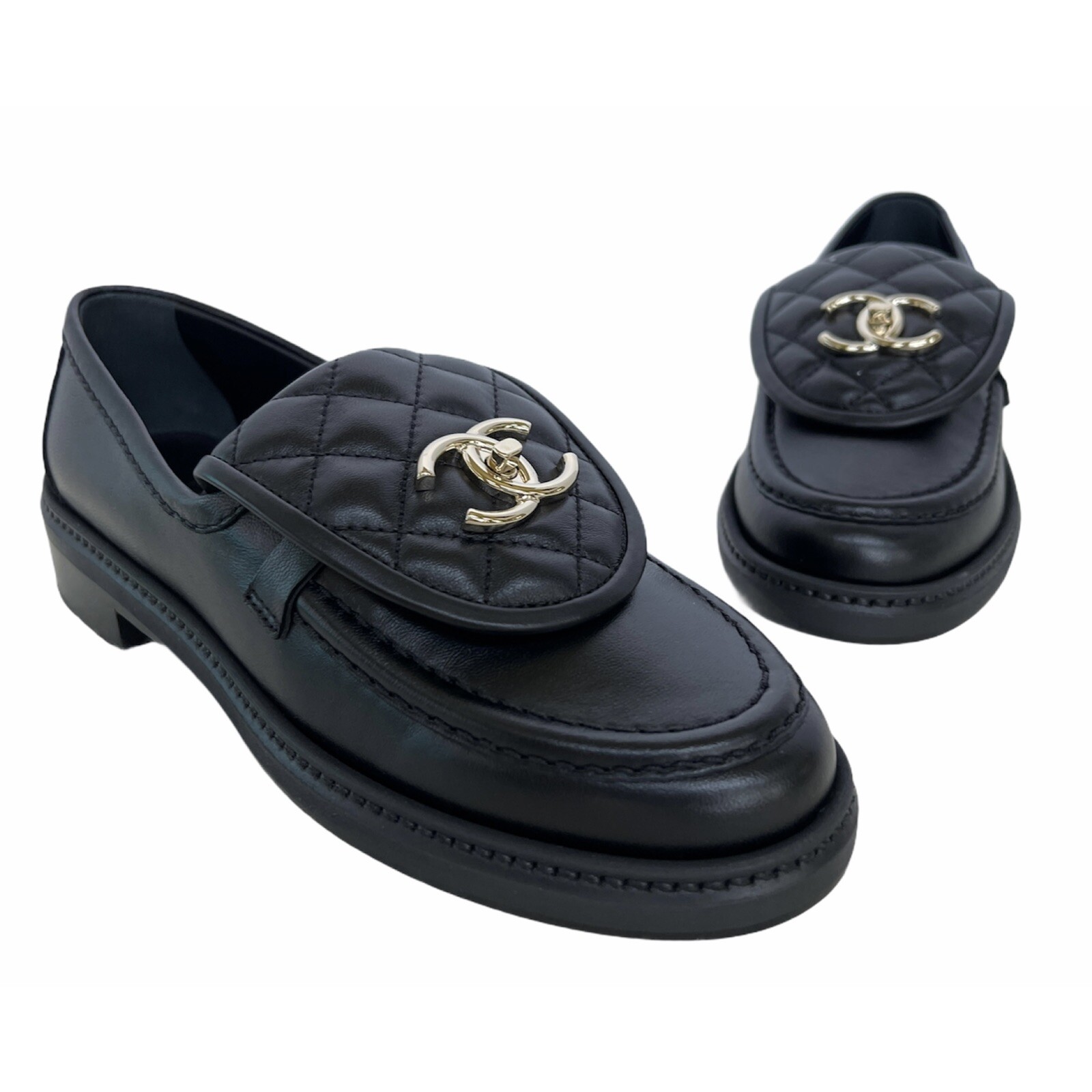 NIB CHANEL BLACK LEATHER QUILTED TAB 