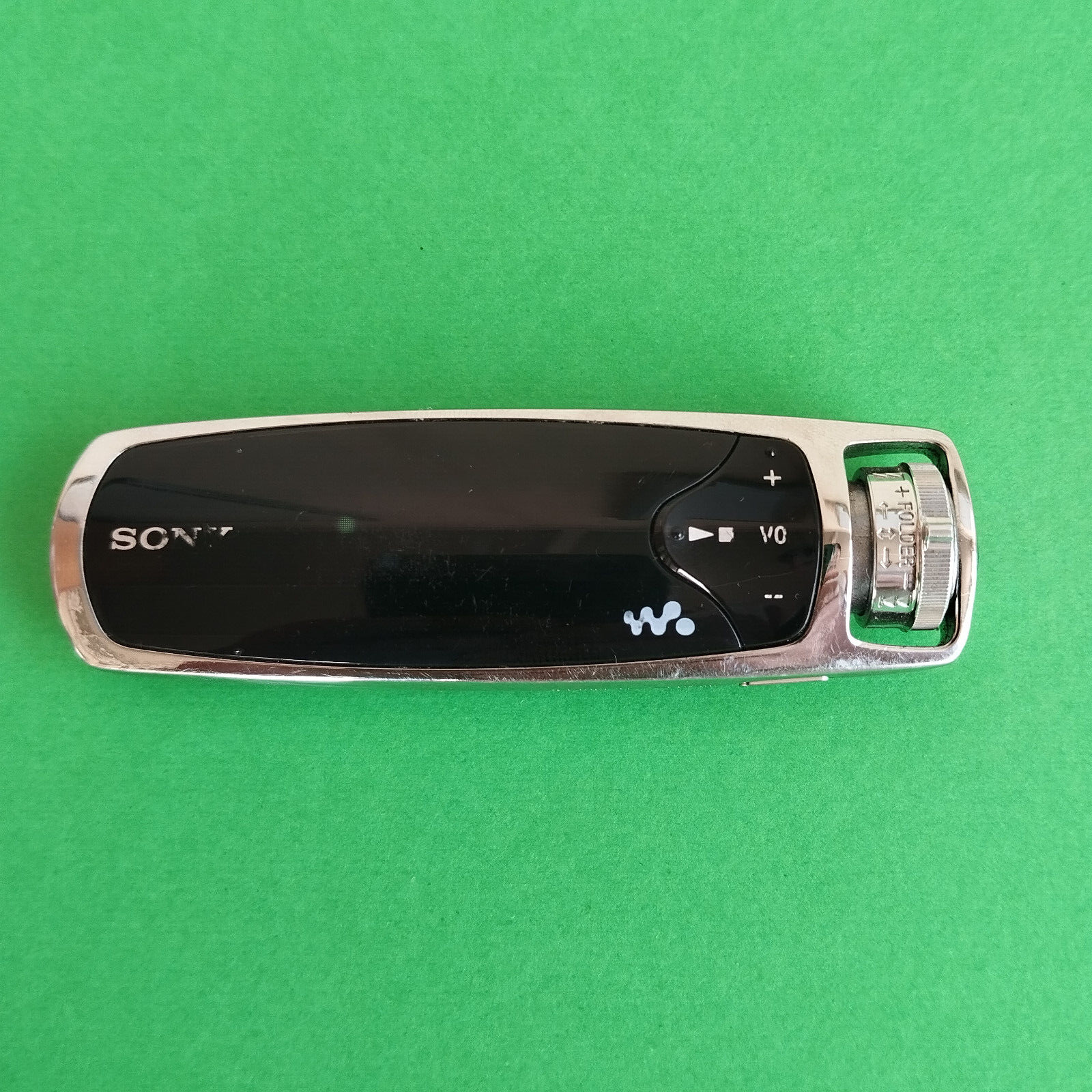 SONY ウォークマンNW-s705f 2GBジャンク SONY ウォークマンNW-s705f 2GBジャンク - メルカリ