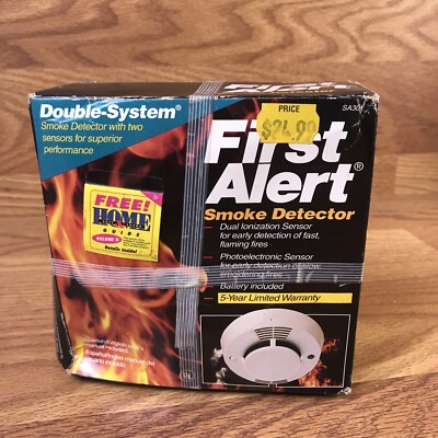 Vintage 1993 First Alert Professional Smoke and Fire Detector SA67D Open Box
