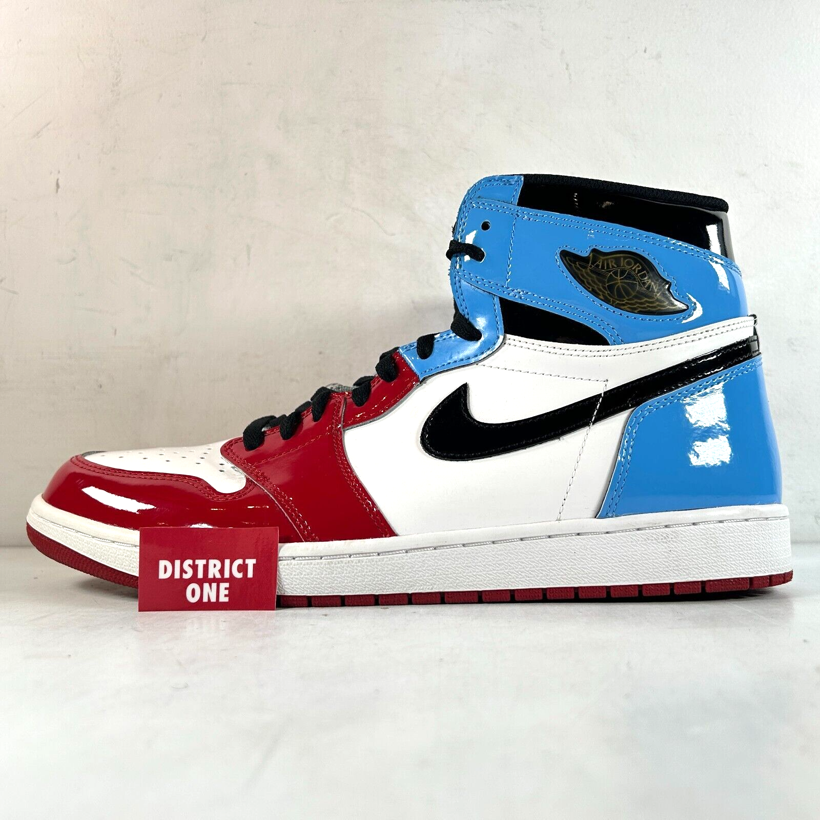 Air Jordan 1 Retro High Fearless UNC Chicago - Size 14 Air Jordan 1 Retro High Fearless UNC Chicago - Size 14
