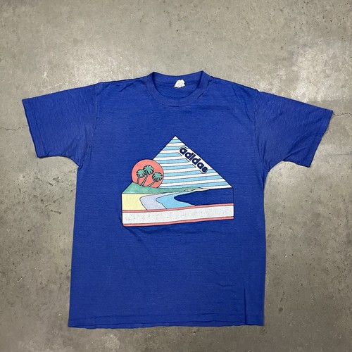 ウェア 80s adidas game shirt vintage navy Vintage 70-80s ADIDAS V Neck T-shirt Navy Blue White Stripe