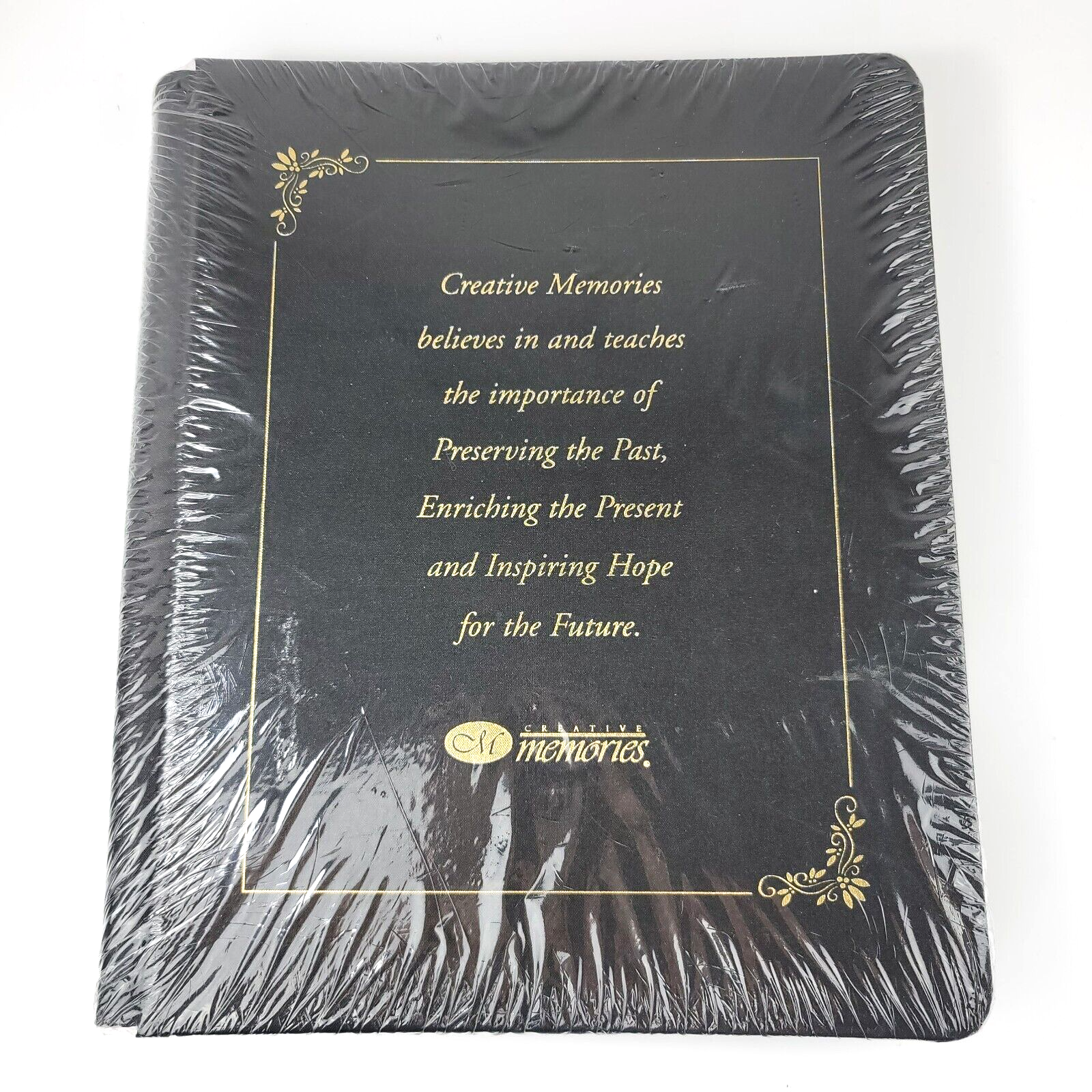 Creative Memories Black Scrapbook Album 8.5x11 Golden Quote Slogan 15 Pages