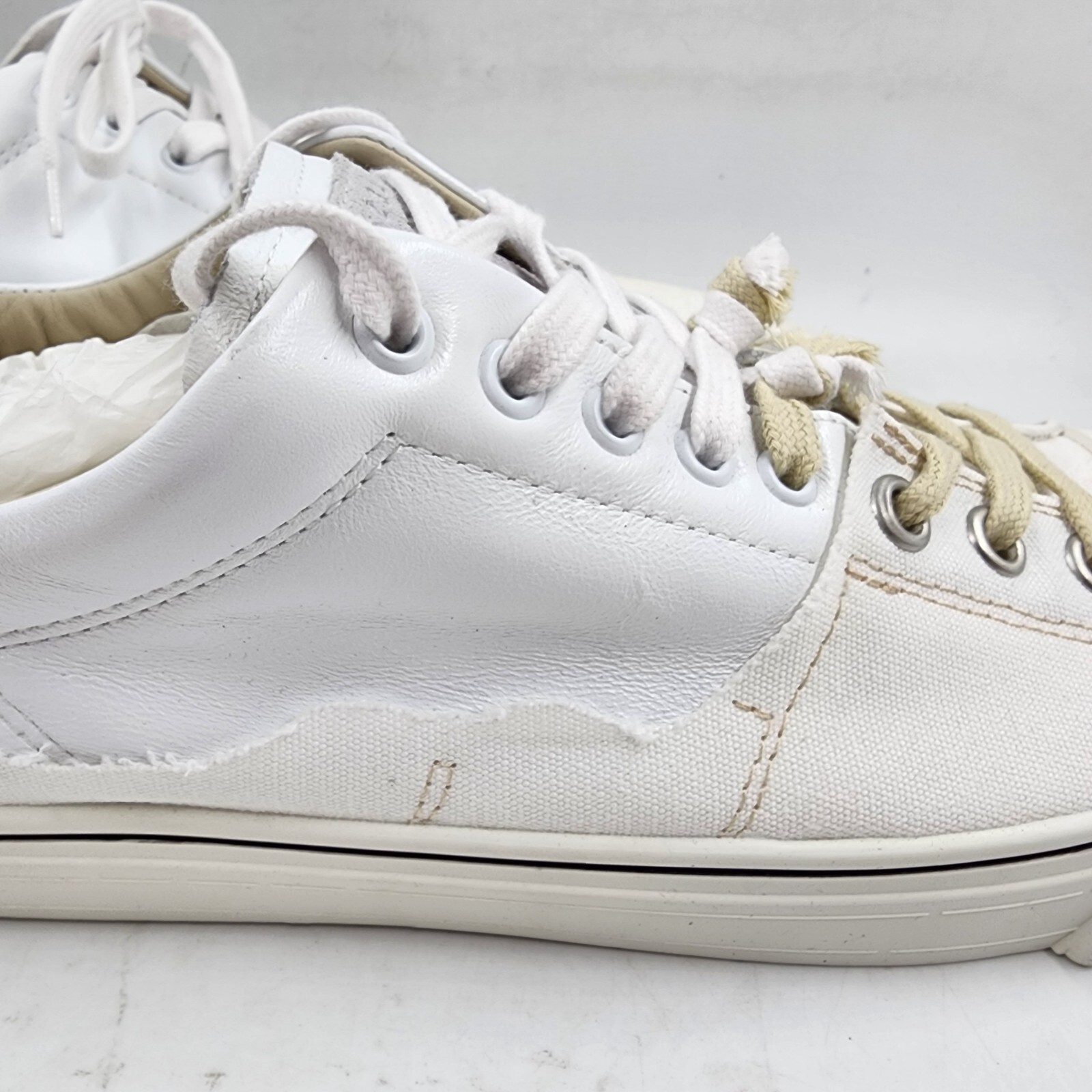 【送料&関税込】Maison Margiela New Evolution Lace-up Sneake Maison Margiela New Evolution Round-Toe Lace-Up Sneakers