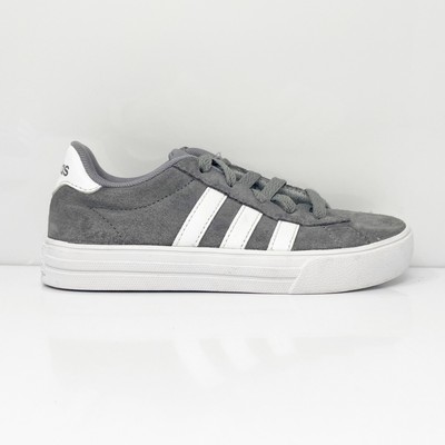 

Adidas Boys Daily 2.0 DB0640 Серая повседневная обувь Кроссовки Размер 13K, Серый, Daily 2.0