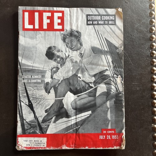 【週末価格】LIFE ライフ　アメリカ雑誌　ケネディ大統領 LIFE 1963年11月29日 表紙ケネディ大統領 洋雑誌ライフ / 古本