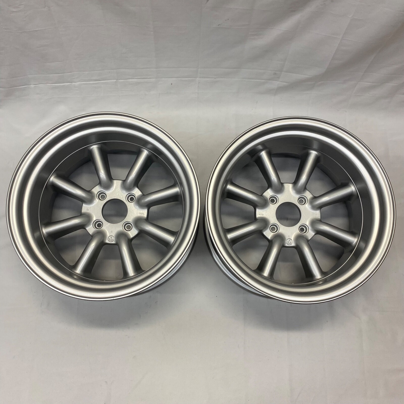 17x9.5J ET-19 4H-114.3 RS Watanabe R Type Silver Metallic 2 17x9.5J ET-19 4H-114.3 RS Watanabe R Type Silver Metallic 2