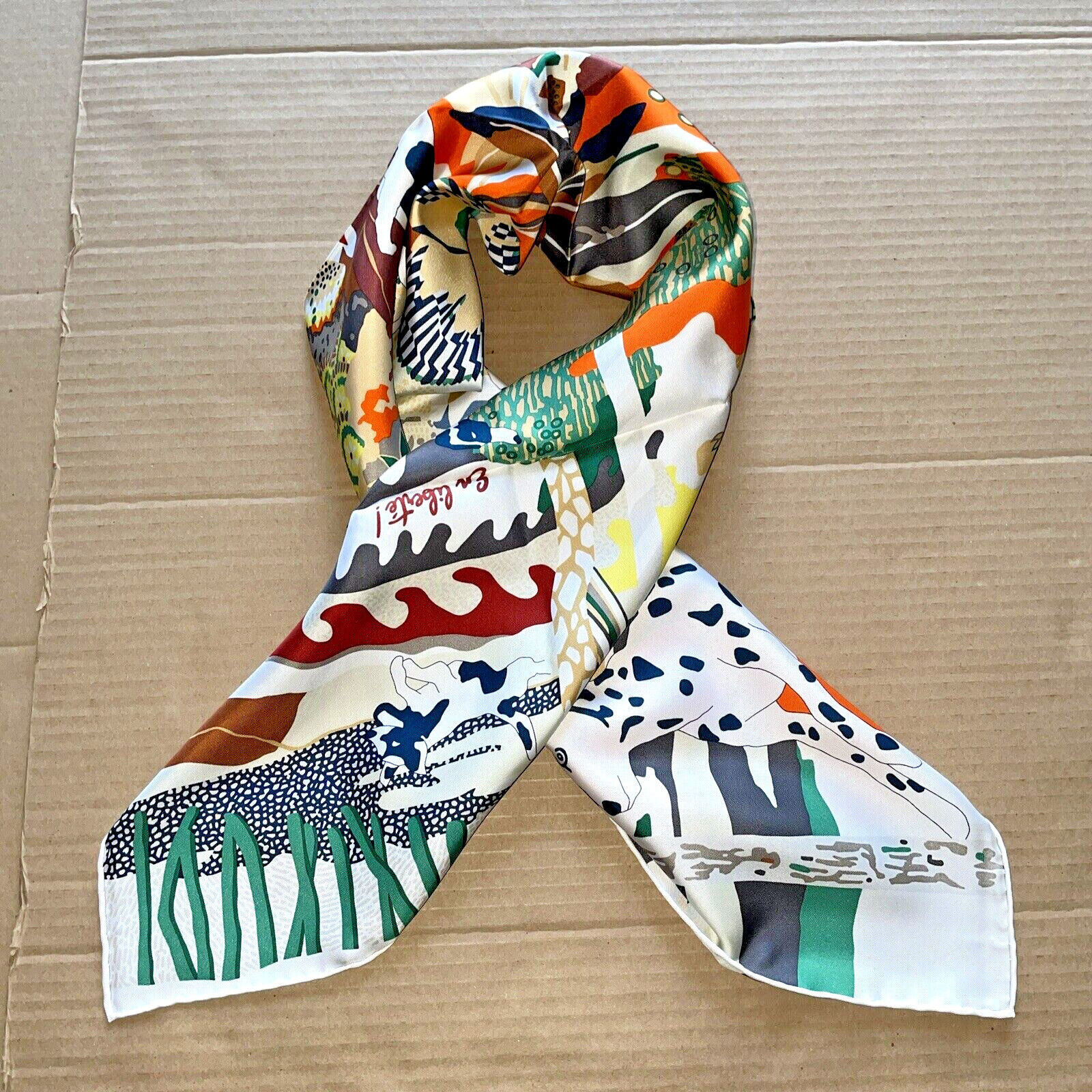 New Hermes Silk Scarf Carre 90 En Liberte ! Dogs Theme New Hermes Silk Scarf Carre 90 En Liberte ! Dogs Theme