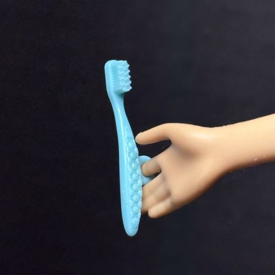 Barbie Doll Blue Toothbrush Dentist Travel Dollhouse Bathroom Diorama Accessory