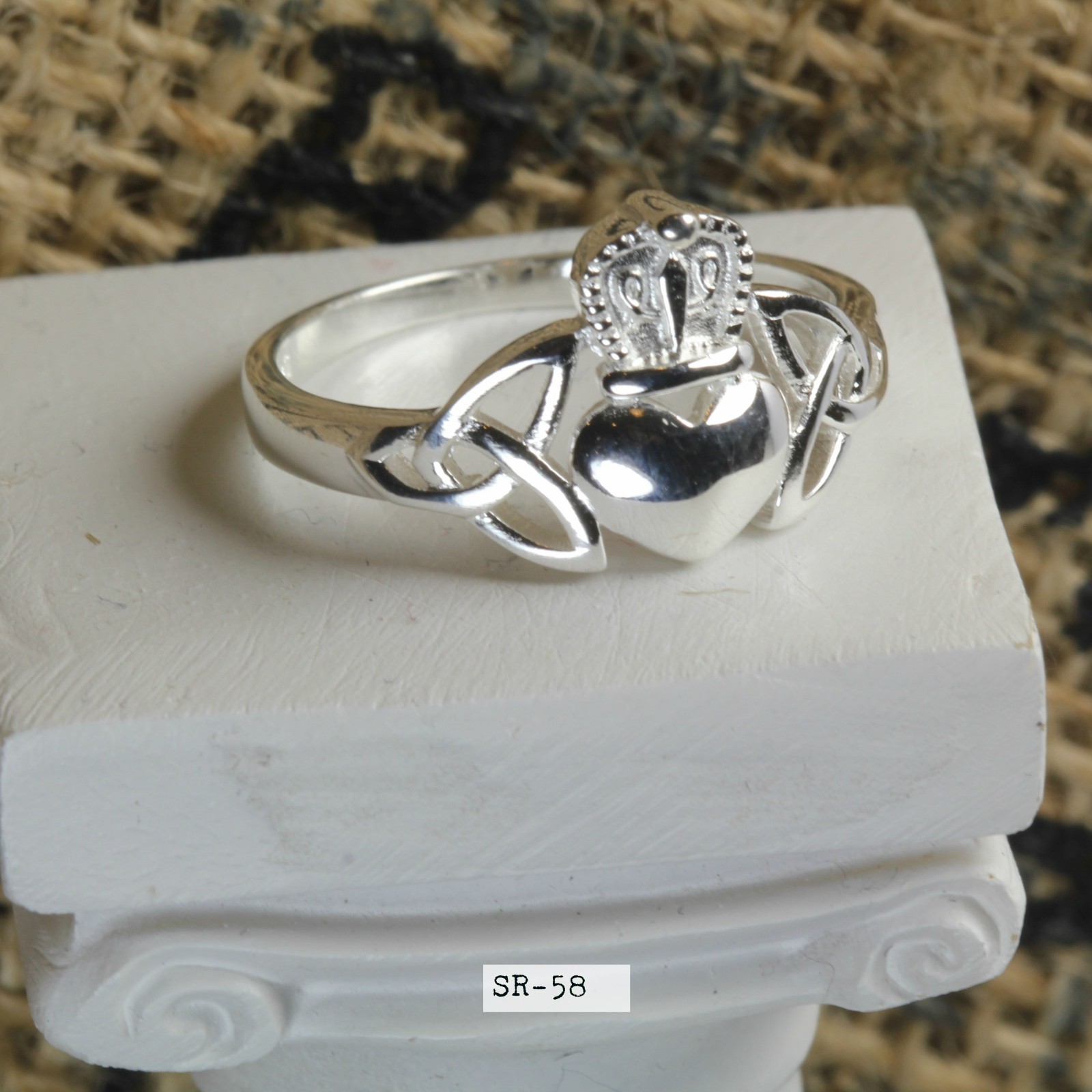 Solid Sterling Silver Claddagh Style Royal Crowned Heart Ladies Fashion Ring