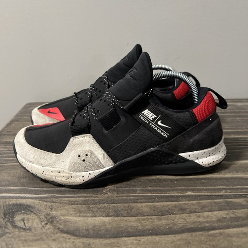 Nike Men's Size 6 Tech Trainer AQ4775-016 Black White Red