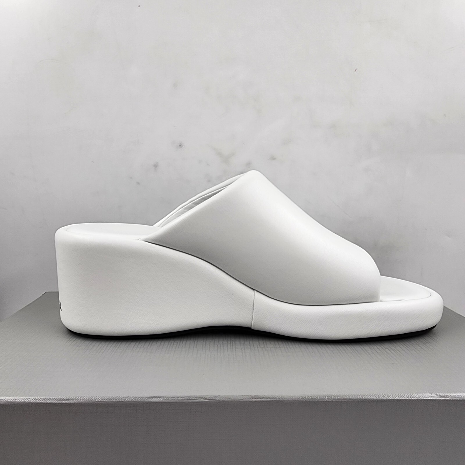 Balenciaga Chunky Platform Slide Sandals Women's 41/11US