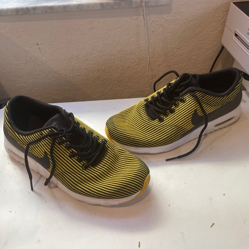 nike air max thea yellow