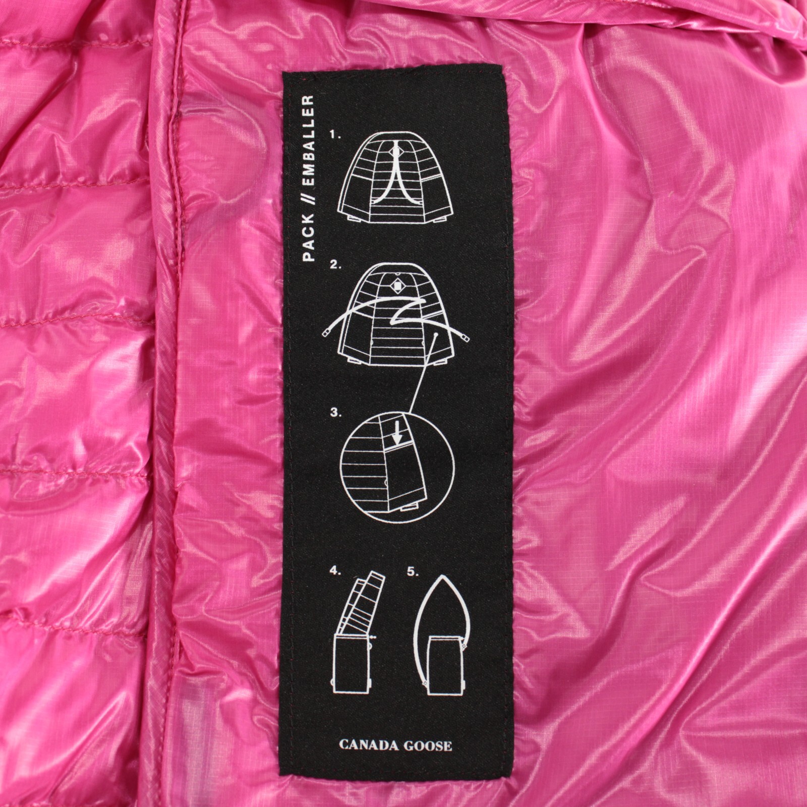 Canada Goose NWT Cypress Jacket Size Medium in Summit Pink