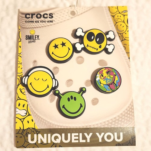 アクセサリーその他 Sunshine Is Fine 5 Jibbitz Pack - Crocs - Multi - Synthetic Crocs jibbitz sunshine is fine 5 pack | ASOS