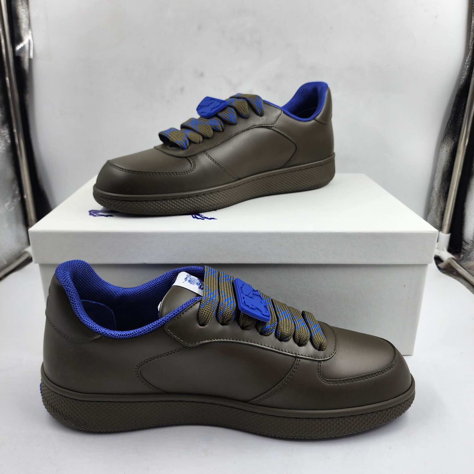Burberry Terrace Leather Low-Top Sneakers Men's 43.5/10.5 US Loch Round Toe - Picture 5 of 16