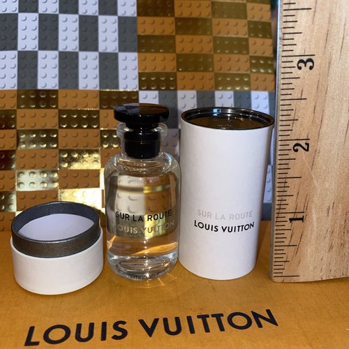 Sur la route - Perfumes - Collections | LOUIS VUITTON ®