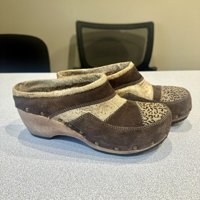 Kenzie Moby Y2K Slip On Clogs Shoes Wooden Heel Studded Animal Print Size 8.5