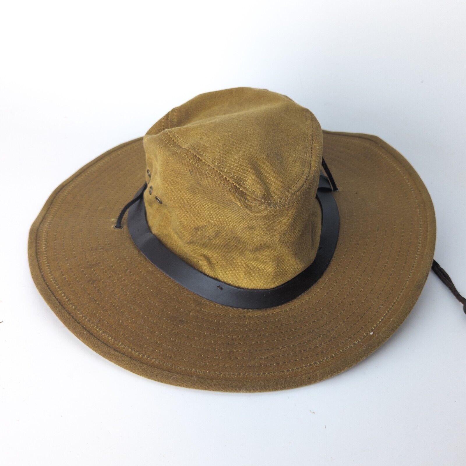 Waxed Canvas Brush Hat | Filson