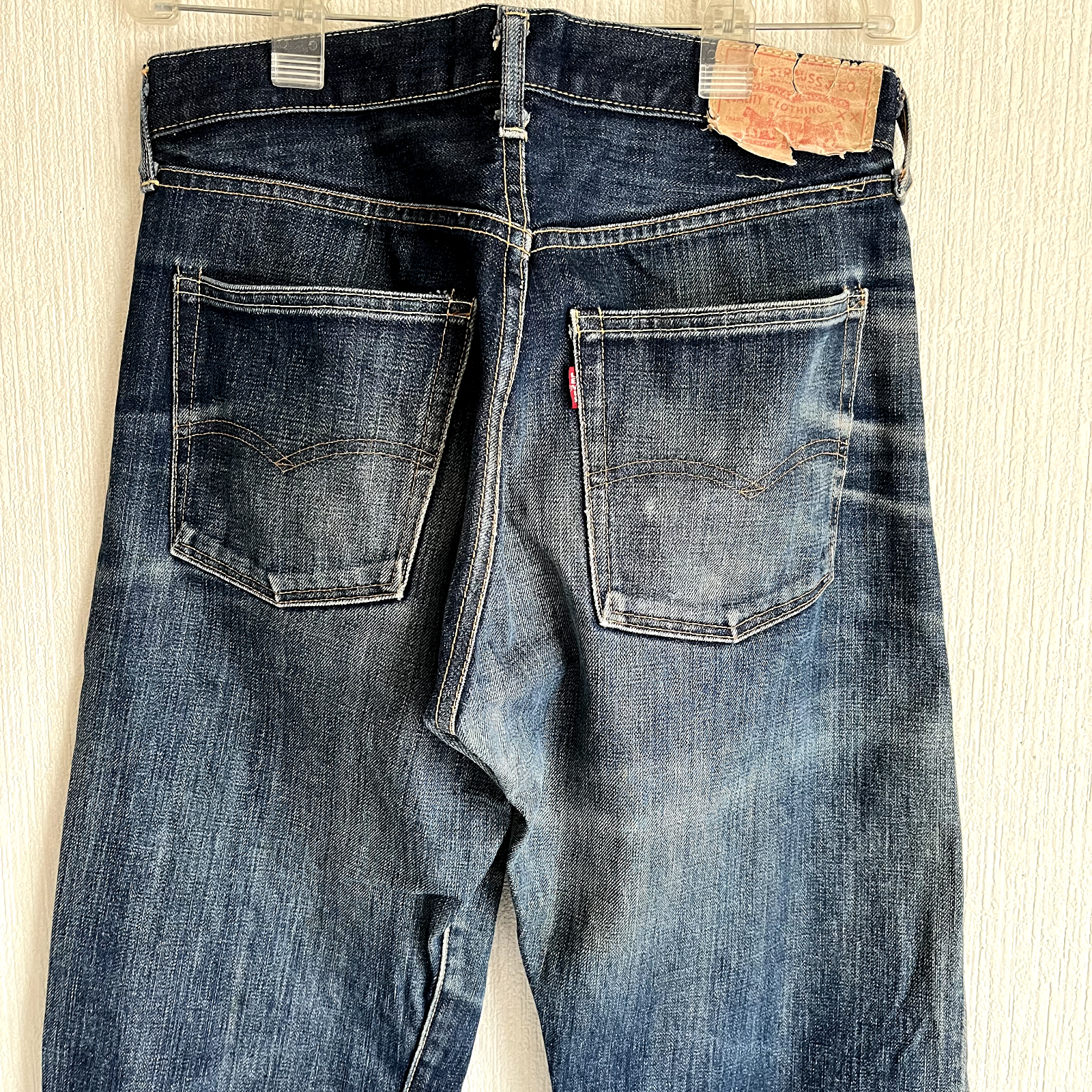 66前期】70s リーバイス 501 カットオフ ジーンズ ボタン裏6 赤