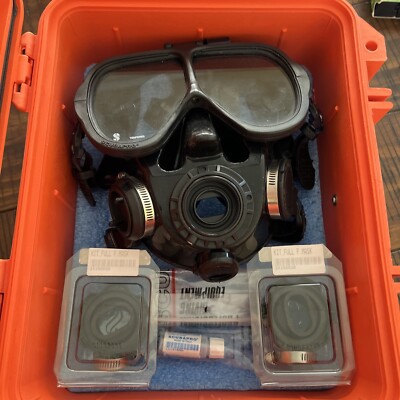 Rare Collectible Scubapro Full Face Mask With Extremes,Pelican 1400 Scuba Diving