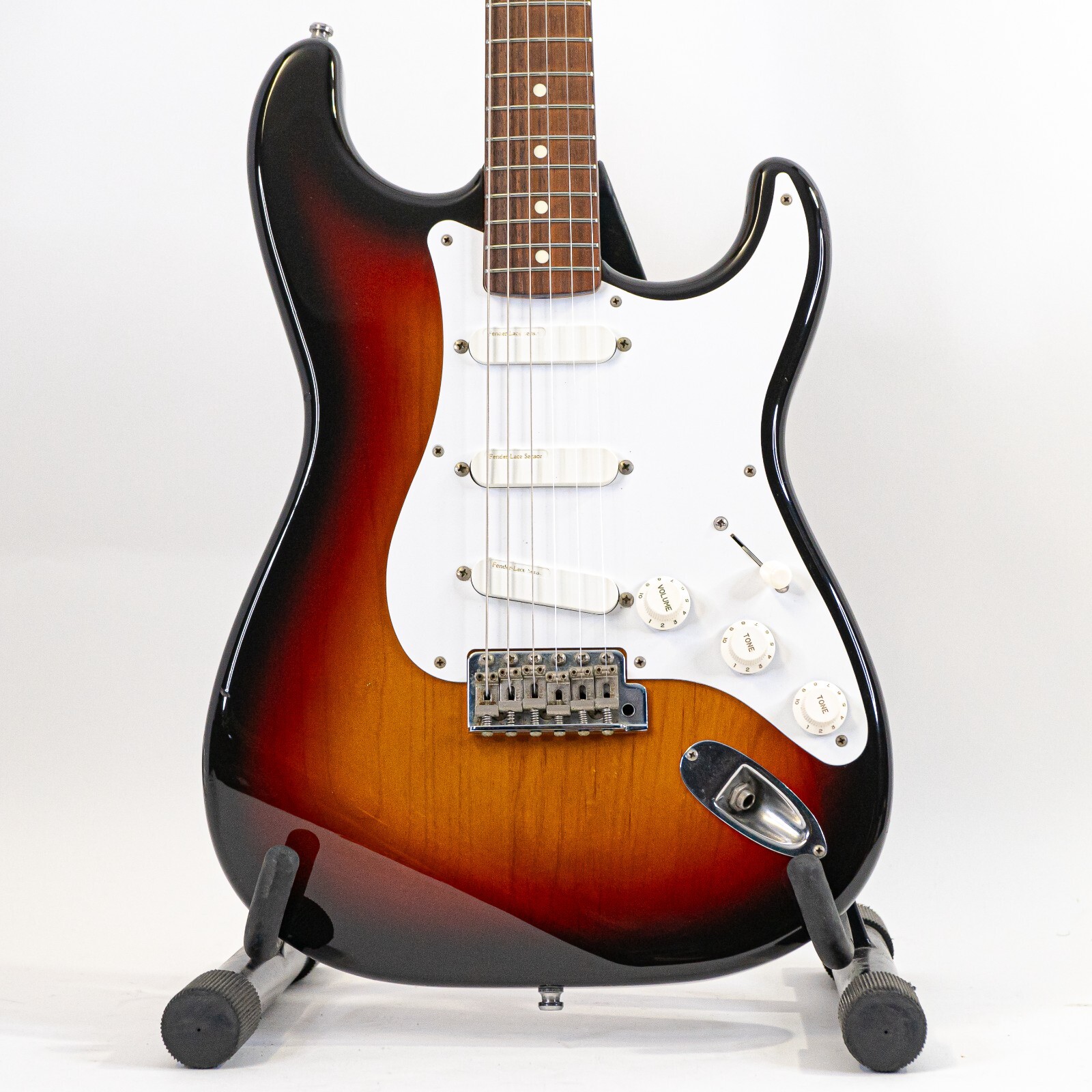 Late 90s Fender Stratocaster Sunburst Crafted in Japan w Late 90s Fender Stratocaster Sunburst Crafted in Japan w