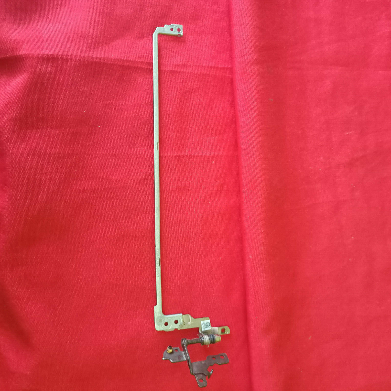 Charnière Gauche L / Hinge HP Pavilion DV6-3000 (DV6-3055sf