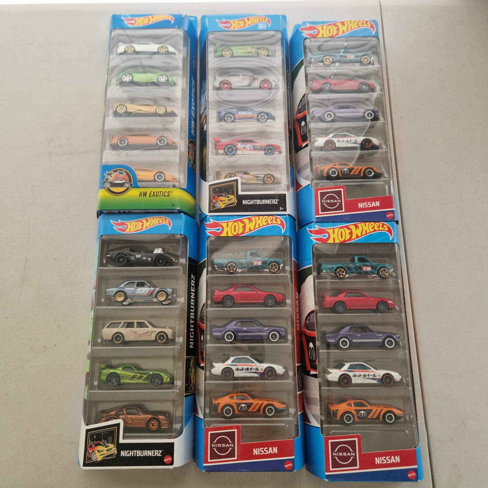 Hot Wheels ホットウイール５台セット ホットウィール ネオンスピーダーズ レイザースタントセット