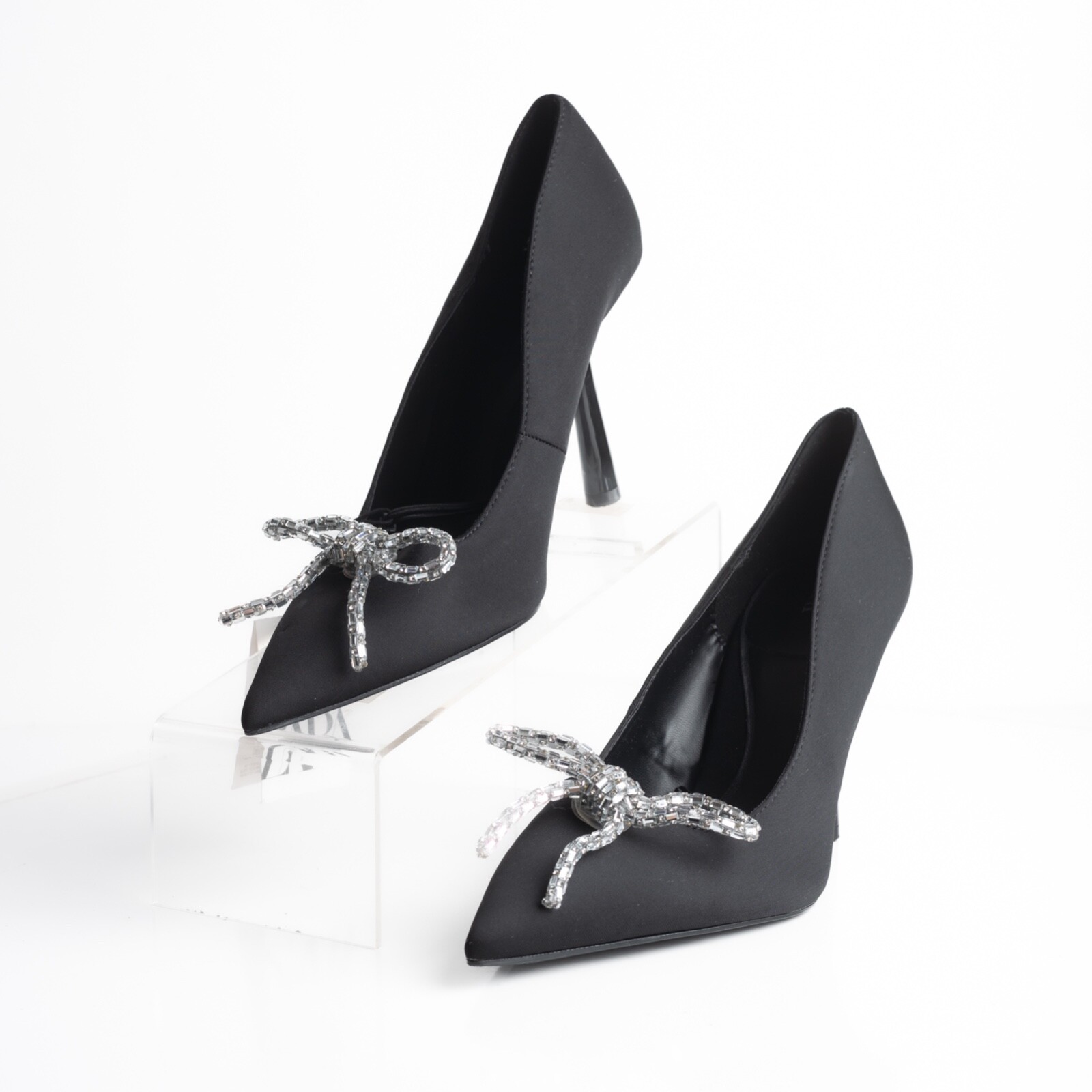 Popular Handmade Rhinestone High Heels Pointed Toe Crystal Wedding Shoes, S002 Popular Handmade Rhinestone High Heels Pointed Toe Crystal Wedding Shoes, S002