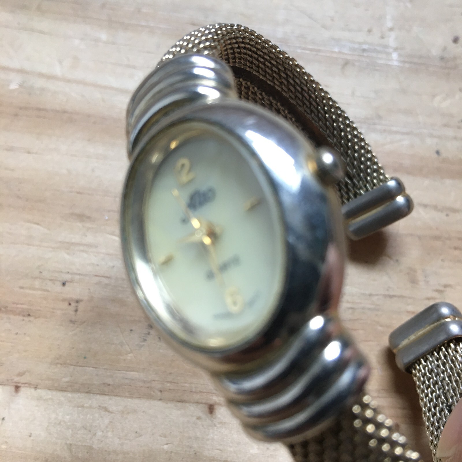 Vintage 1970s Alto Quartz Oval Wrist Watch 1820QB Cuff Bracelet Style