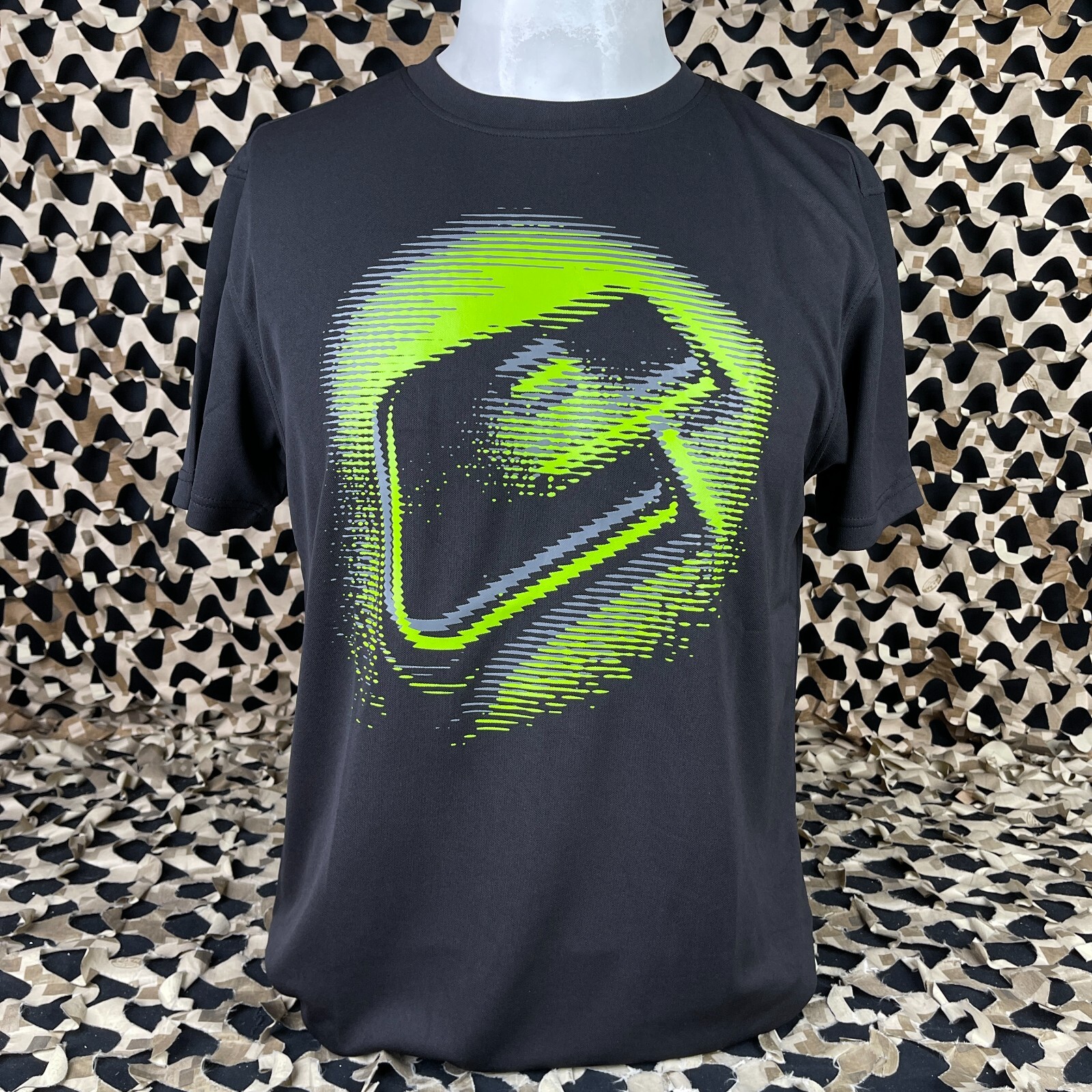 Tシャツ・カットソー New Era Originals Name Tag Script T-Shirt Eclipse NEW Planet Eclipse VHS Men's T-Shirt - Black/Green - Medium